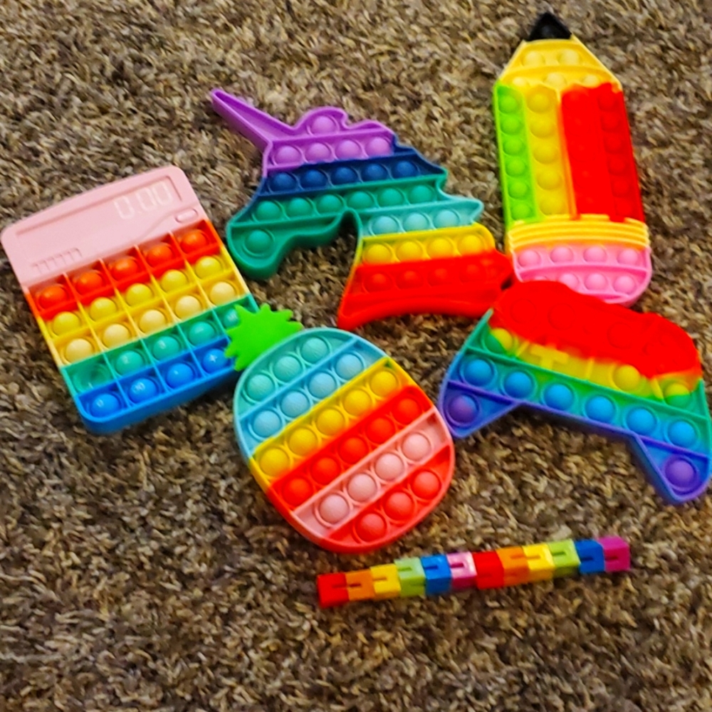 Pop its and block snake